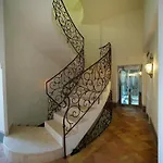 Modern & Private In Unique Location, Pool And Sunset Terrace *