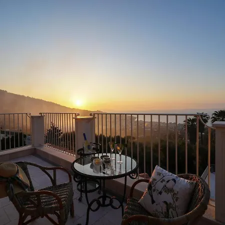 Modern & Private In Unique Location, Pool And Sunset Terrace * Półwysep Sorrentyński