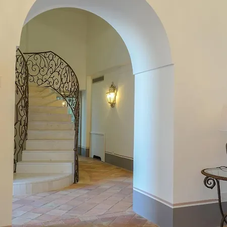 Modern & Private In Unique Location, Pool And Sunset Terrace Willa *