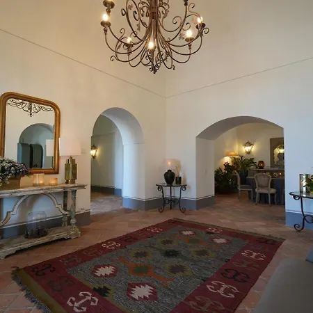 Modern & Private In Unique Location, Pool And Sunset Terrace Willa