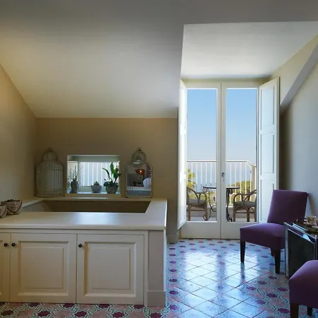 Villa Modern & Private In Unique Location, Pool And Sunset Terrace Sorrento