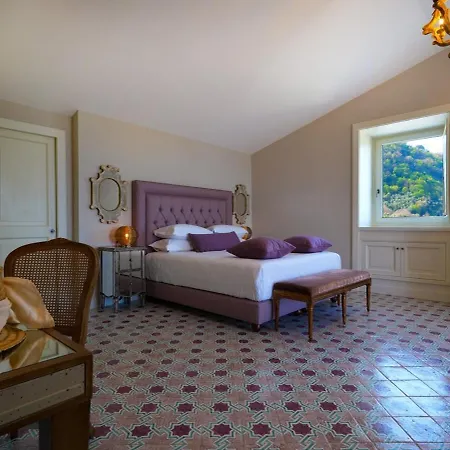 Modern & Private In Unique Location, Pool And Sunset Terrace Σορέντο