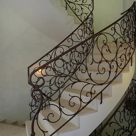 Modern & Private In Unique Location, Pool And Sunset Terrace Σορέντο