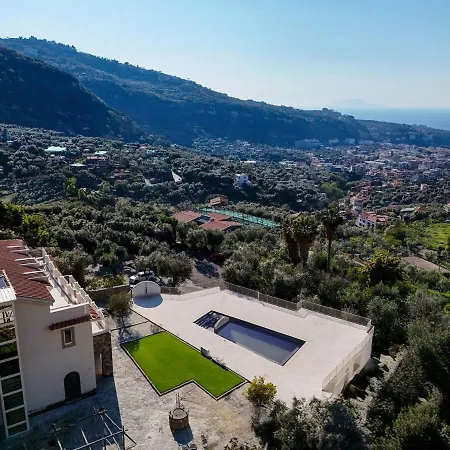 Modern & Private In Unique Location, Pool And Sunset Terrace Villa Sorrento
