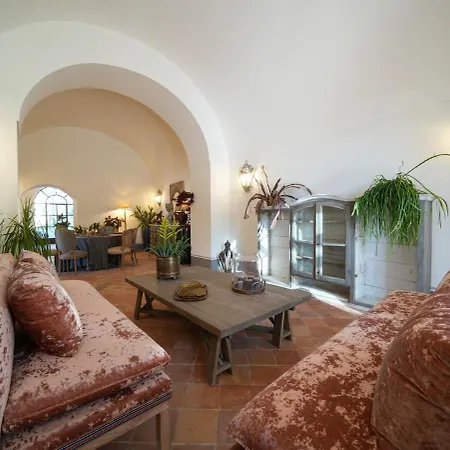 Modern & Private In Unique Location, Pool And Sunset Terrace * Σορέντο