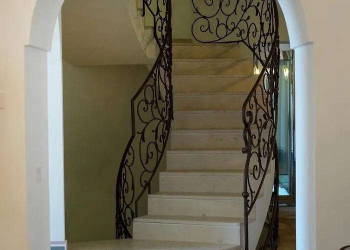 Modern & Private In Unique Location, Pool And Sunset Terrace Villa Sorrento