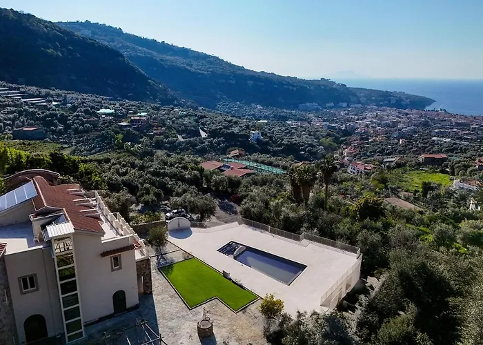 Modern & Private In Unique Location, Pool And Sunset Terrace Villa Sorrento