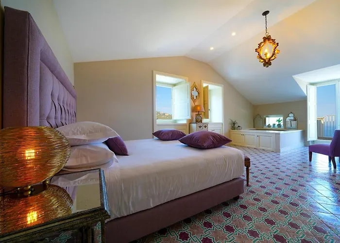 Modern & Private In Unique Location, Pool And Sunset Terrace Willa *