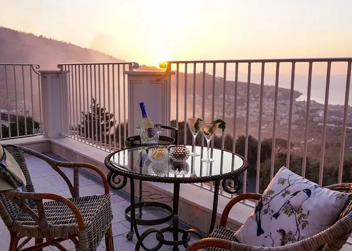 Modern & Private In Unique Location, Pool And Sunset Terrace *