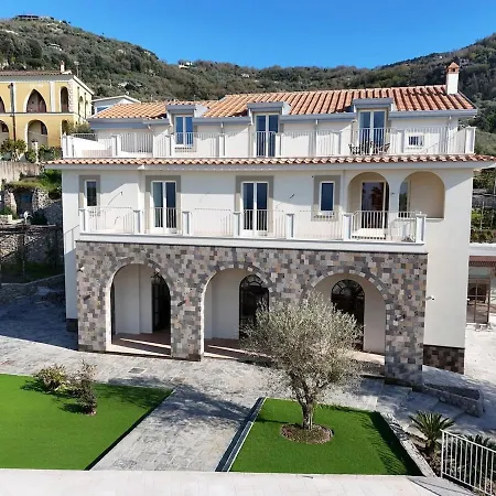 Modern & Private In Unique Location, Pool And Sunset Terrace *