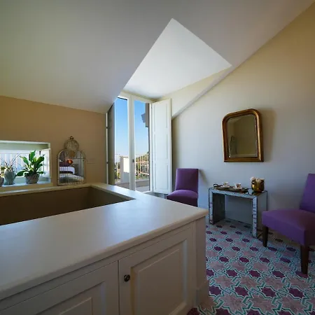 Modern & Private In Unique Location, Pool And Sunset Terrace Villa