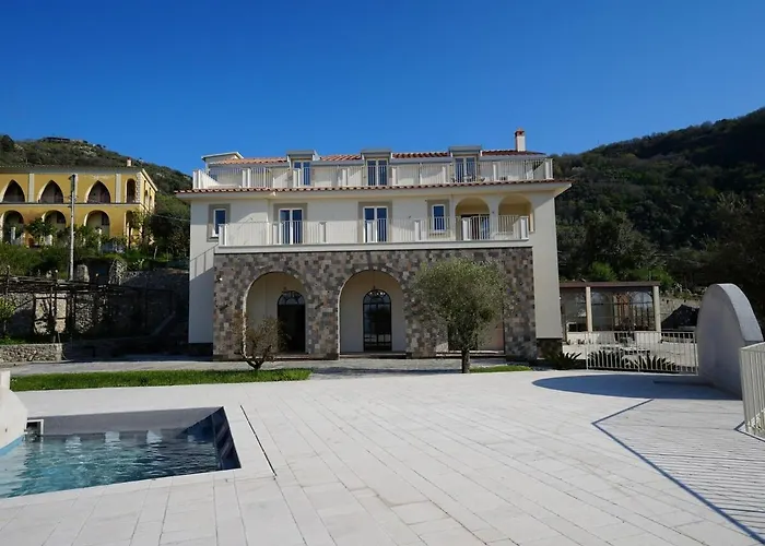 Modern & Private In Unique Location, Pool And Sunset Terrace * Sorrento