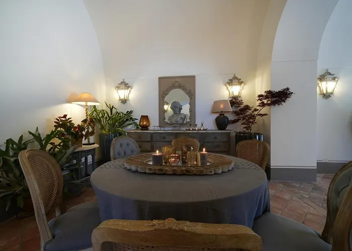 Modern & Private In Unique Location, Pool And Sunset Terrace